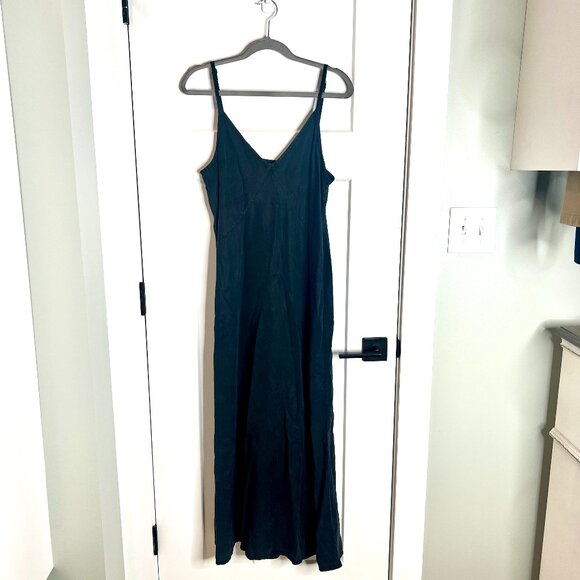 Quince Black Maxi Dress - Picture 3 of 7